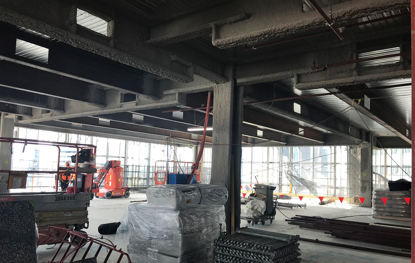 405 Bourke Street uses BlueScope welded beams and columns made from XLERPLATE® steel; XLERPLATE® steel plate; DECKFORM® steel decking